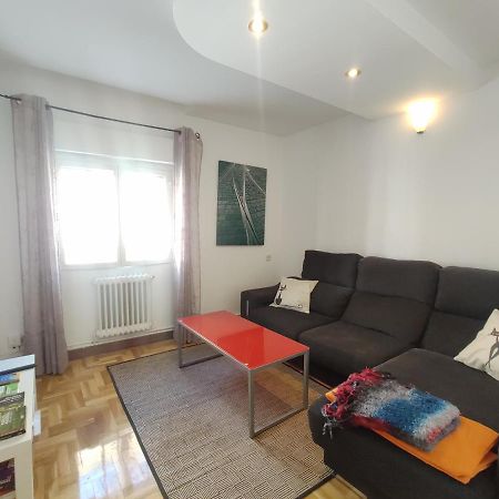 Apartamento Pamplona A 10 Minutos Del Centro Luaran gambar